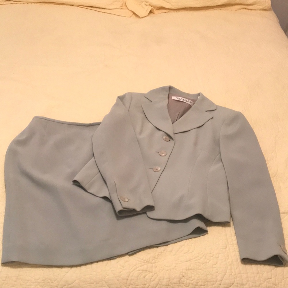 Tahari Petite 2-piece suit